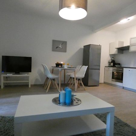 Gartenwohnung Juliana Gstadt Laeufers Chiemsee Holiday Home Gstadt am Chiemsee Esterno foto